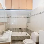 Thano's Stylish Flat Just 150m To The *