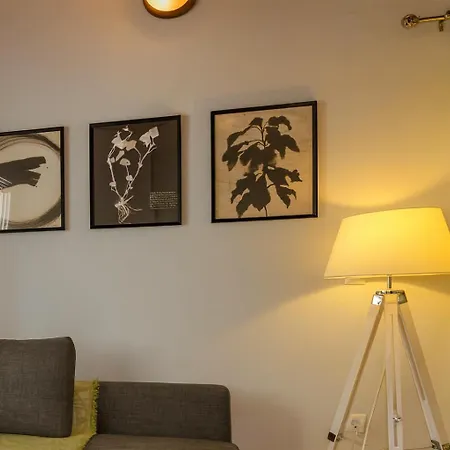 Thano's Stylish Flat Just 150m To The