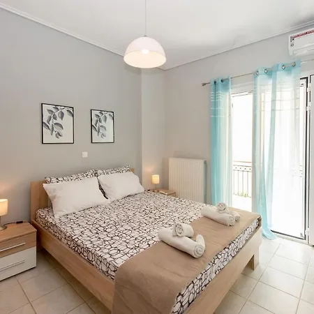 Thano's Stylish Flat Just 150m To The Apartment *