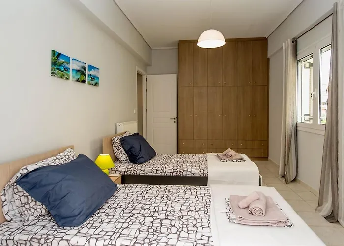 Thano's Stylish Flat Just 150m To The Apartman Faraí